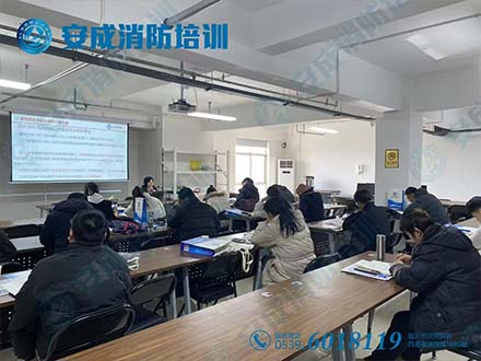 近期学员在上理论课